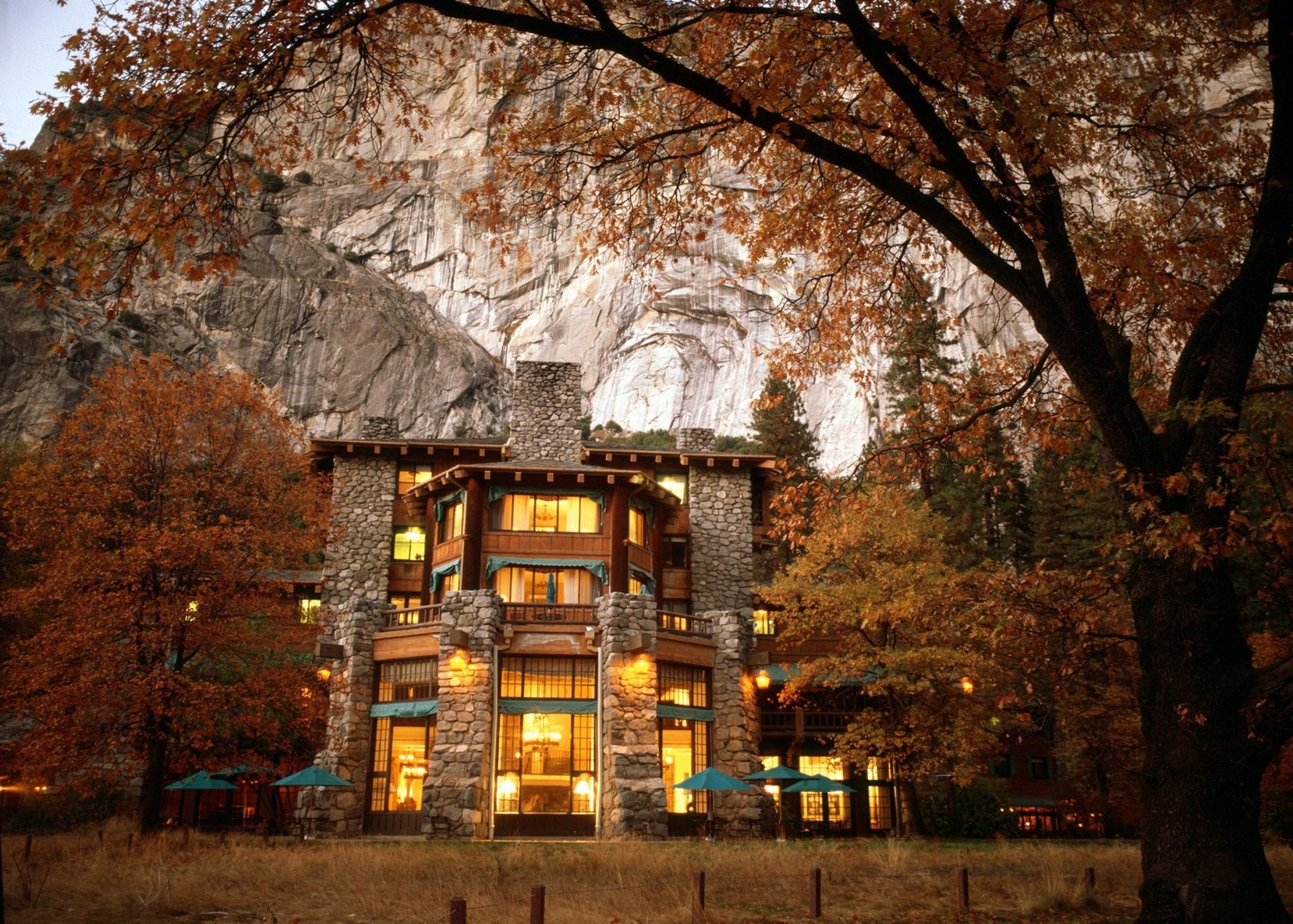Hotel The Ahwahnee Yosemite Village Exteriér fotografie